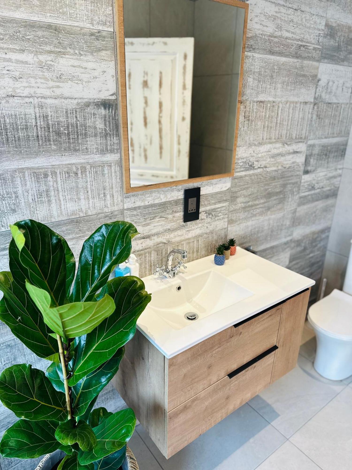 Vine Guesthouse Stellenbosch Bagian luar foto