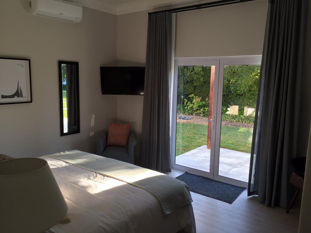 Vine Guesthouse Stellenbosch Bagian luar foto