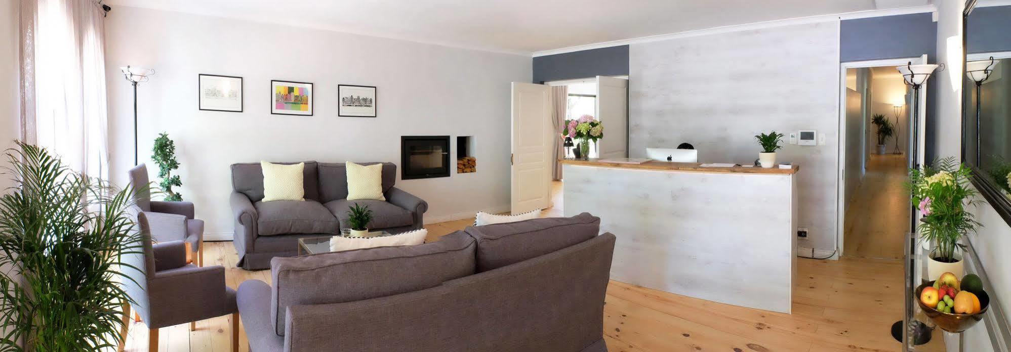 Vine Guesthouse Stellenbosch Bagian luar foto