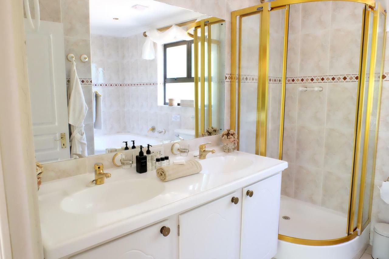 Vine Guesthouse Stellenbosch Bagian luar foto